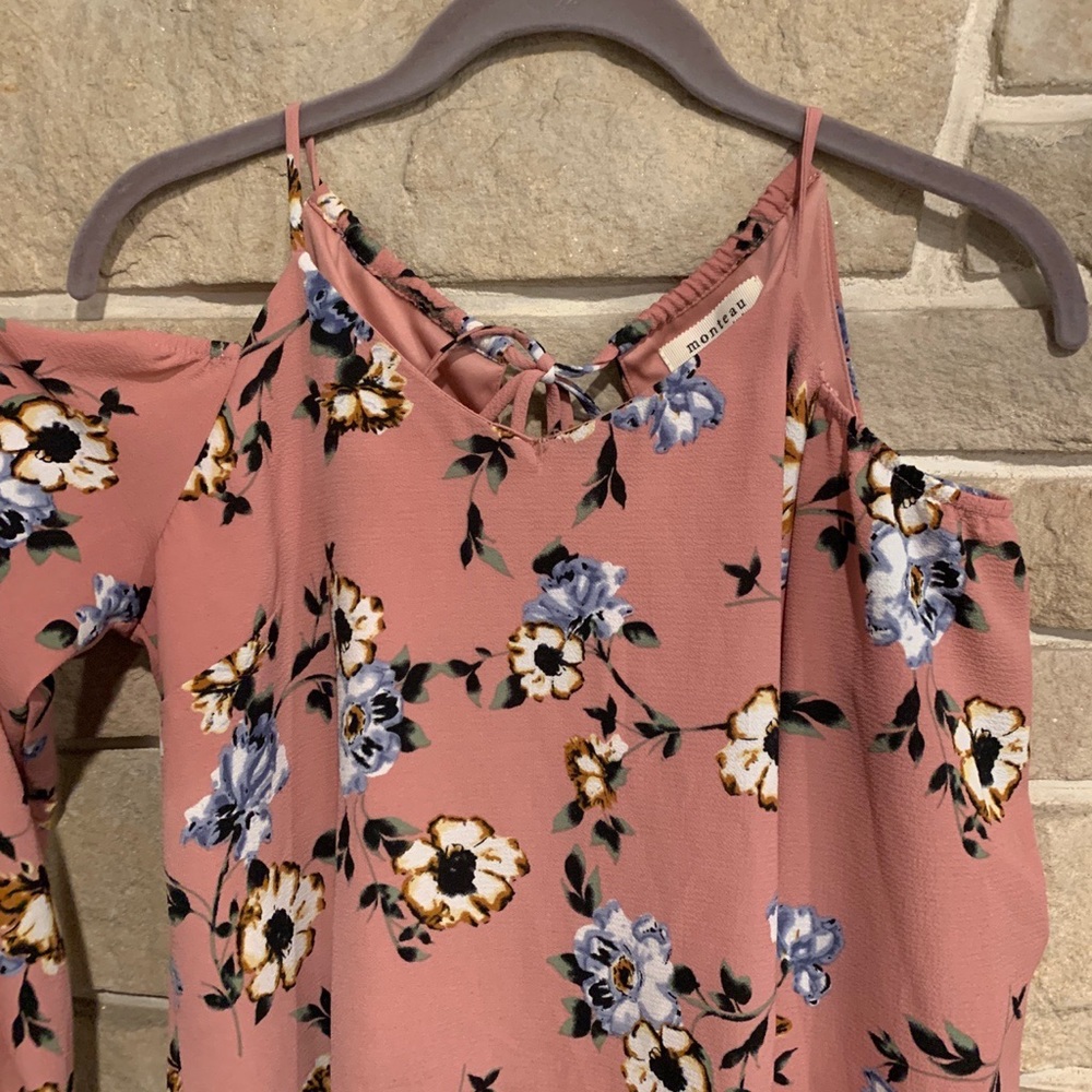 floral patterned blouse :)